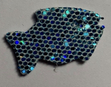 Fisch blau irisierend